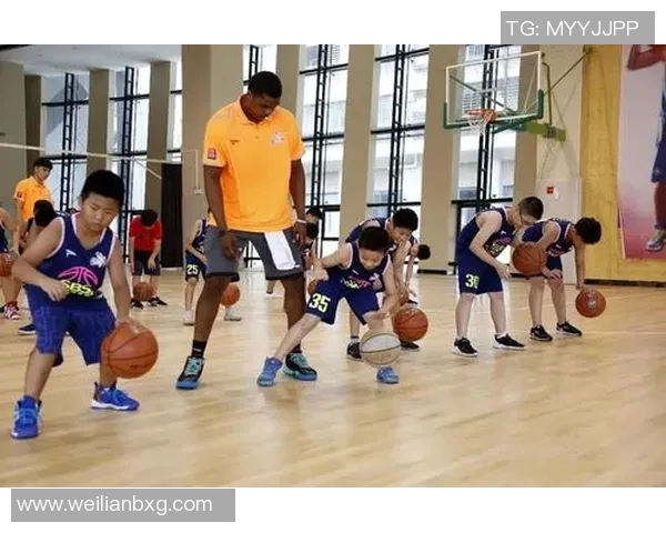 篮球馆明星篮球训练营开启青少年篮球梦想之旅培养未来篮球之星的最佳选择